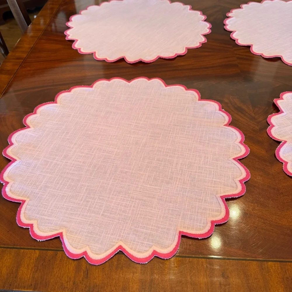 NEW HMA Decor Society Social Pink Linen Scalloped Placemats Set of 4